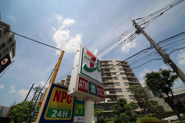 コンビニ　セブンイレブンさいたま上落合3丁目店（コンビニ）まで297m