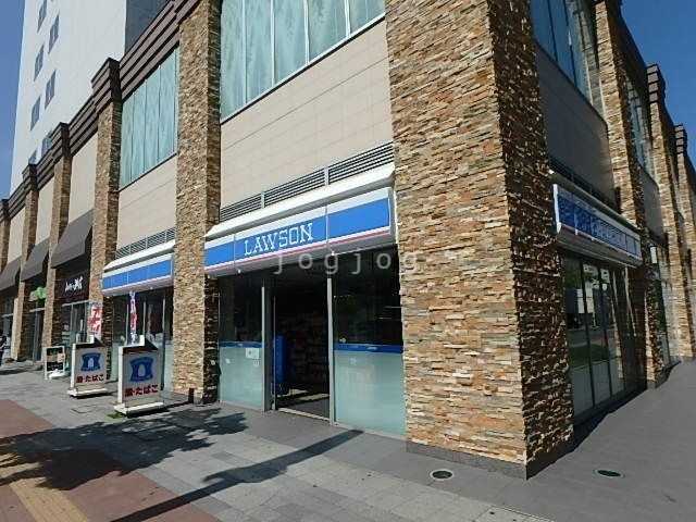 コンビニ　ローソン　すすきの南8条店（コンビニ）まで209m