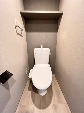 SーRESIDENCE博多駅東awesomeのトイレ写真