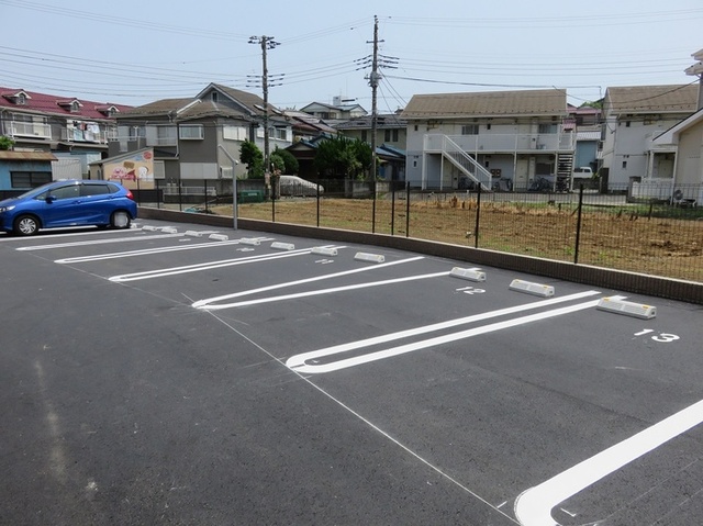 駐車場　敷地内駐車場