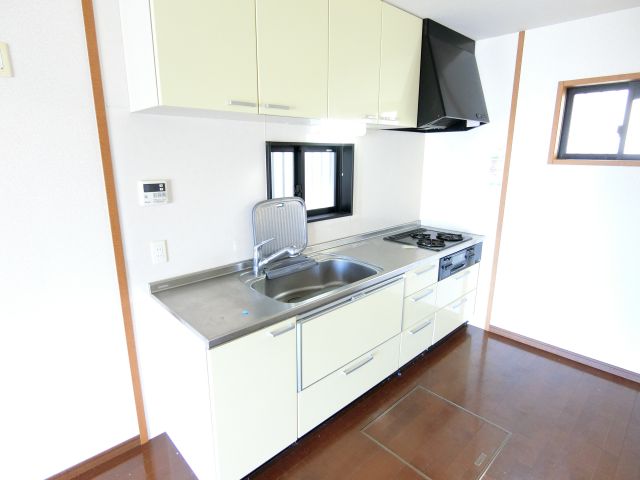 キッチン　同物件別部屋イメージ写真