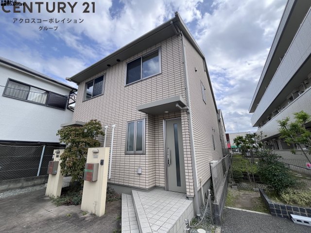 建物外観　戸建て感覚のメゾネットタイプです☆