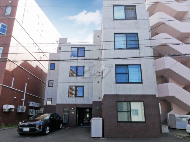 建物外観　南北線「平岸」駅より徒歩５分の好立地物件です♪☆★