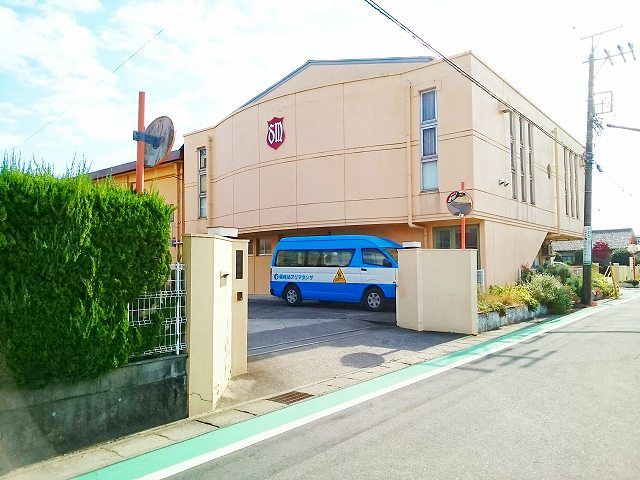 幼稚園・保育園　サンタマリア幼稚園（幼稚園・保育園）まで190m