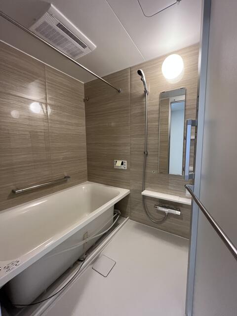 バス・シャワールーム　※別部屋参考写真