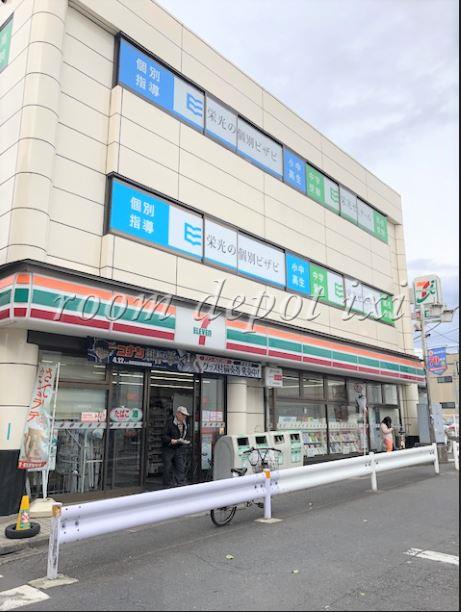 コンビニ　セブンイレブン 井荻駅北口店（コンビニ）まで321m