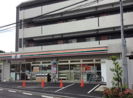コンビニ　セブンイレブン 横浜綱島西4丁目店（コンビニ）まで131m