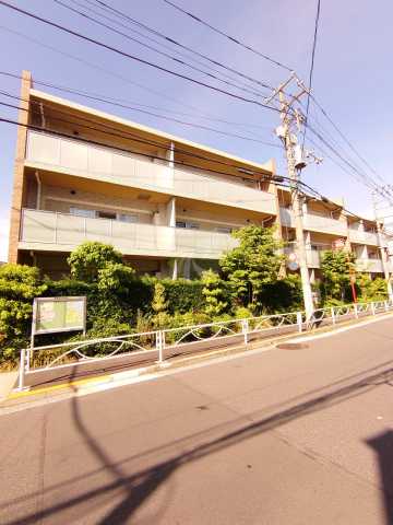 コンフォリア目黒青葉台の外観写真