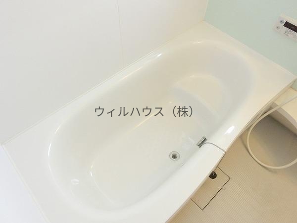 バス・シャワールーム　大型浴室！追い焚き有り！