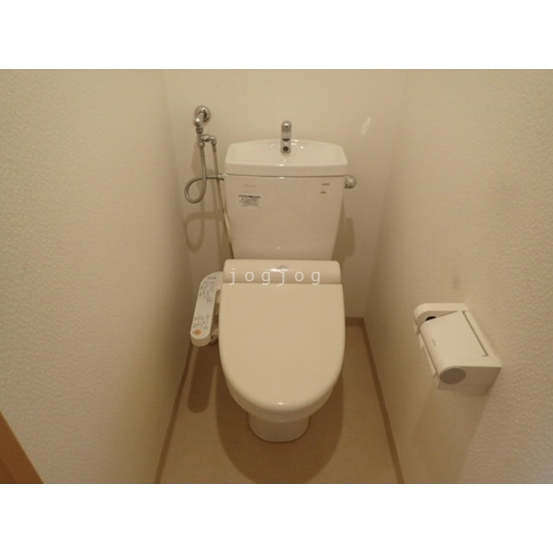トイレ　ウォシュレット完備
