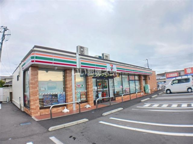 コンビニ　セブンイレブン 水戸見和2丁目店（コンビニ）まで697m