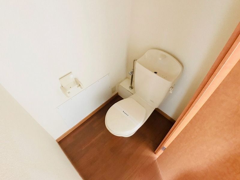 レオパレスステーションプラザのトイレ写真