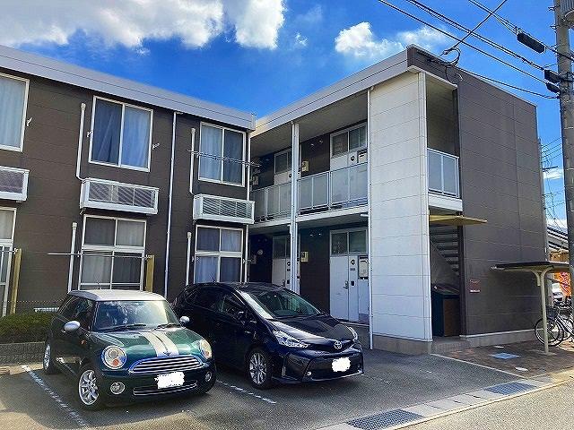 ＪＲ山陽本線 土山駅 バス乗車時間：25分 最寄りバス停で下車 徒歩4分 2階建 築25年の内装写真