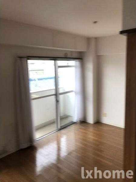 Mi piace吹田IIの居間写真