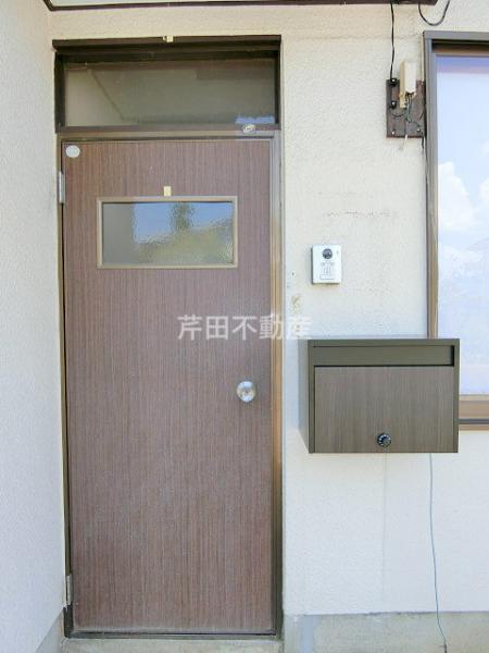 玄関　ダイヤル式ポスト付