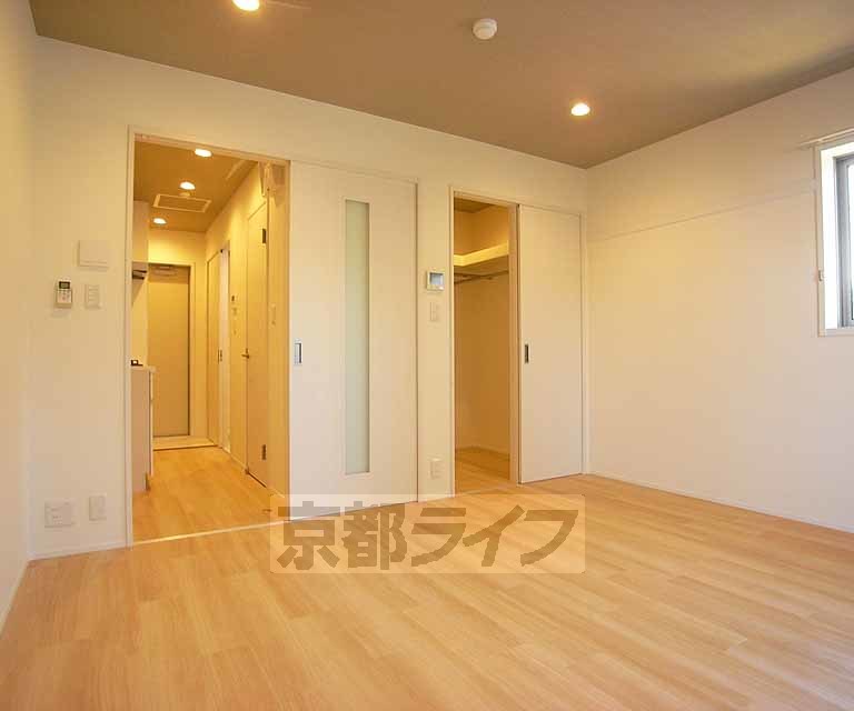 京阪本線 藤森駅 徒歩6分 3階建 築10年の居間写真