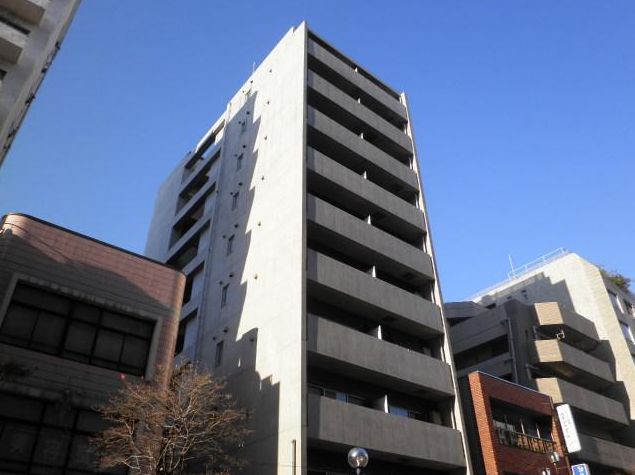 建物外観　安心の鉄筋コンクリート造。