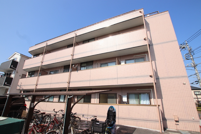 建物外観　鉄骨造のマンション♪