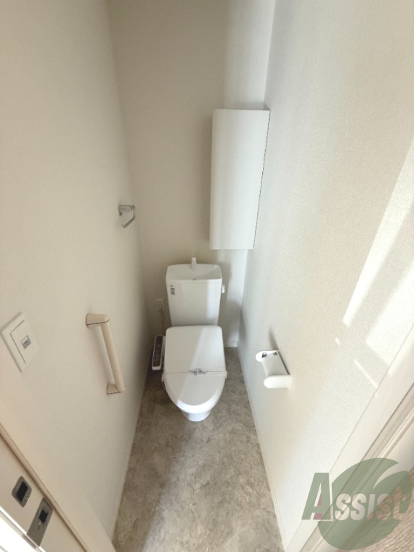 トイレ　トイレはこちらです。シンプルで使いやすそうですね。