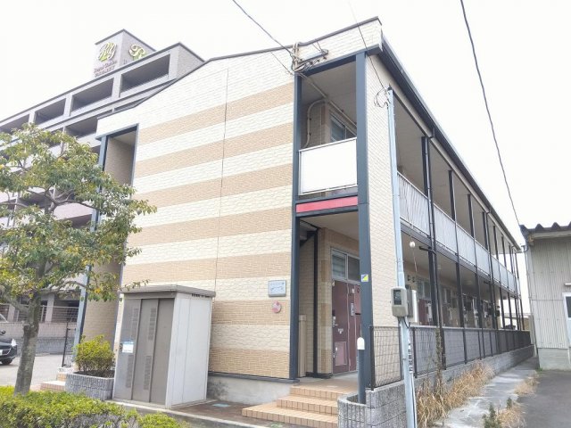 レオパレスアリナンの外観写真