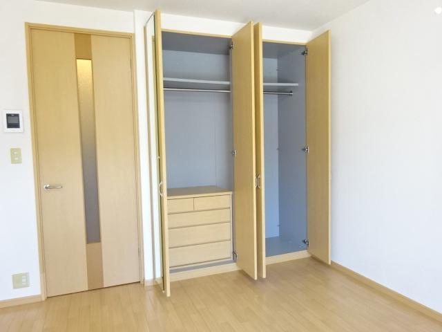 収納　クローゼット