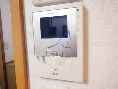セキュリティ　モニター付きインターホンです。