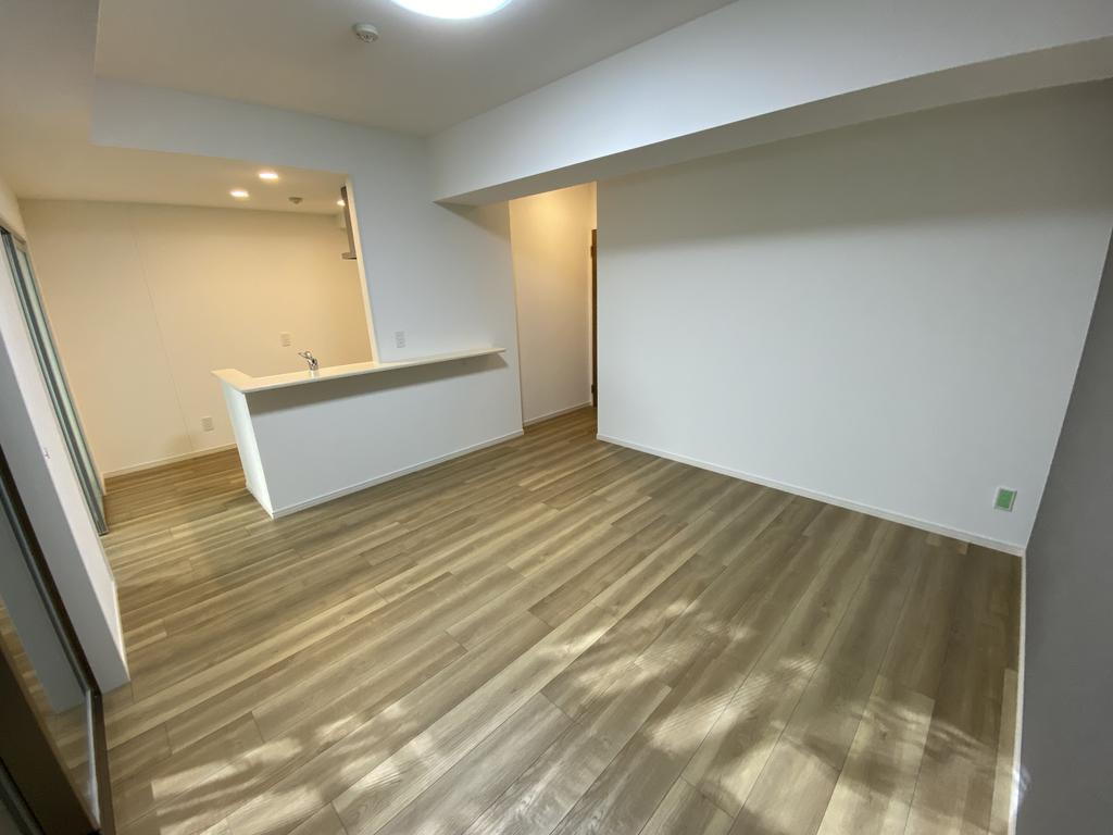 ディークレスト幸西ブランの居間写真