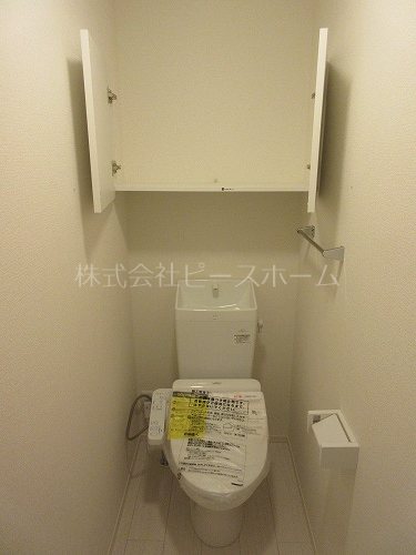 トイレ　※別号室参考写真