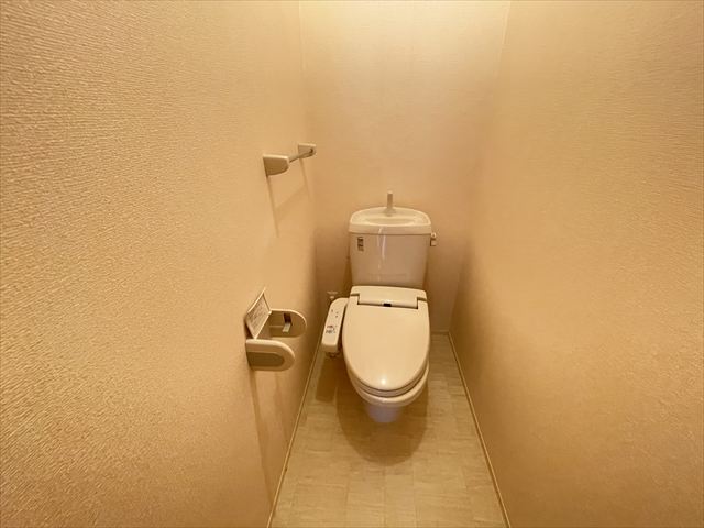 アムール A棟のトイレ写真