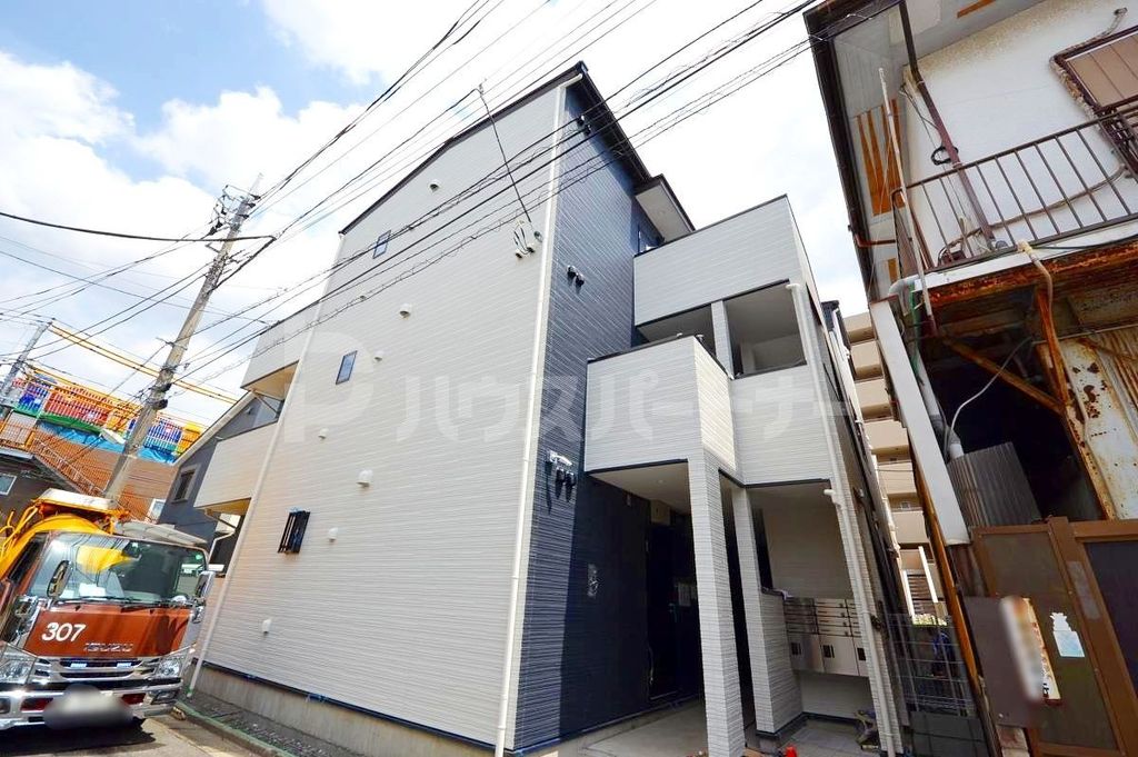 CRASTINE金町2丁目の外観写真