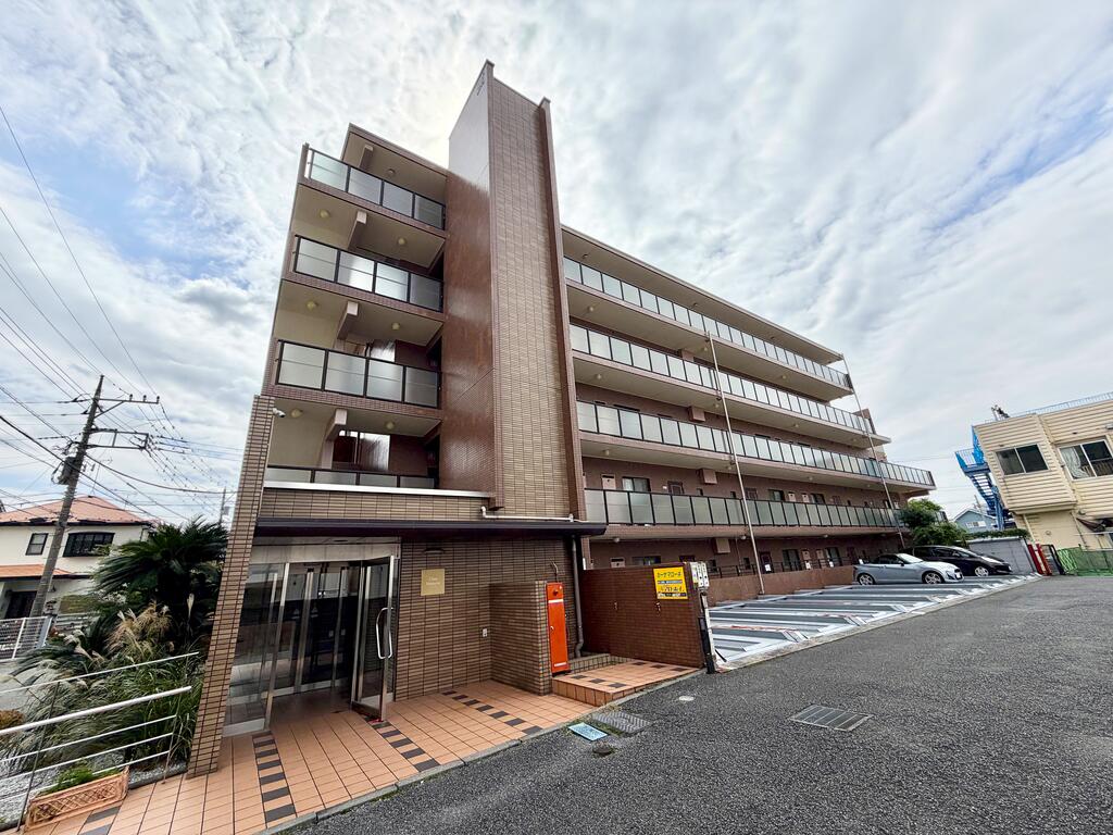 -Casa Marrone-カーサマローネ