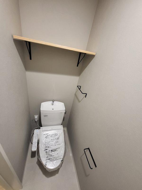 トイレ　※同物件別号室参考写真