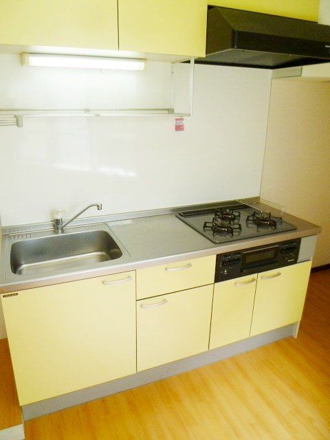 キッチン　★三口ガスコンロシステムキッチン★