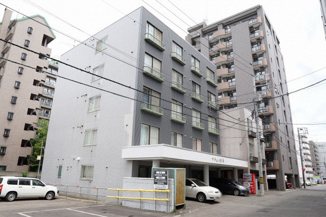 地下鉄東西線 西１１丁目駅 徒歩7分 築40年