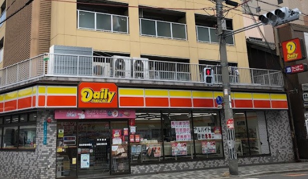 コンビニ　デイリーヤマザキ 阿倍野美章園店（コンビニ）まで573m