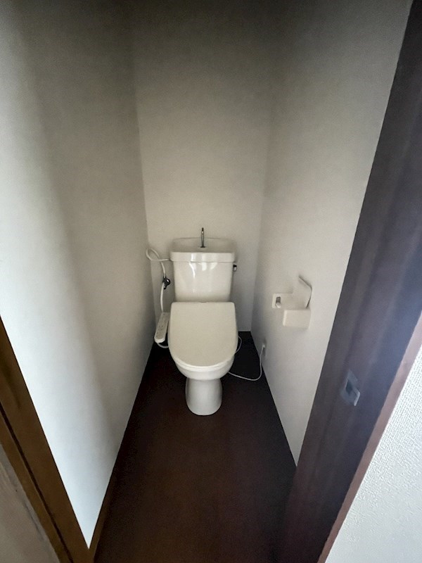 トイレ　別部屋参照