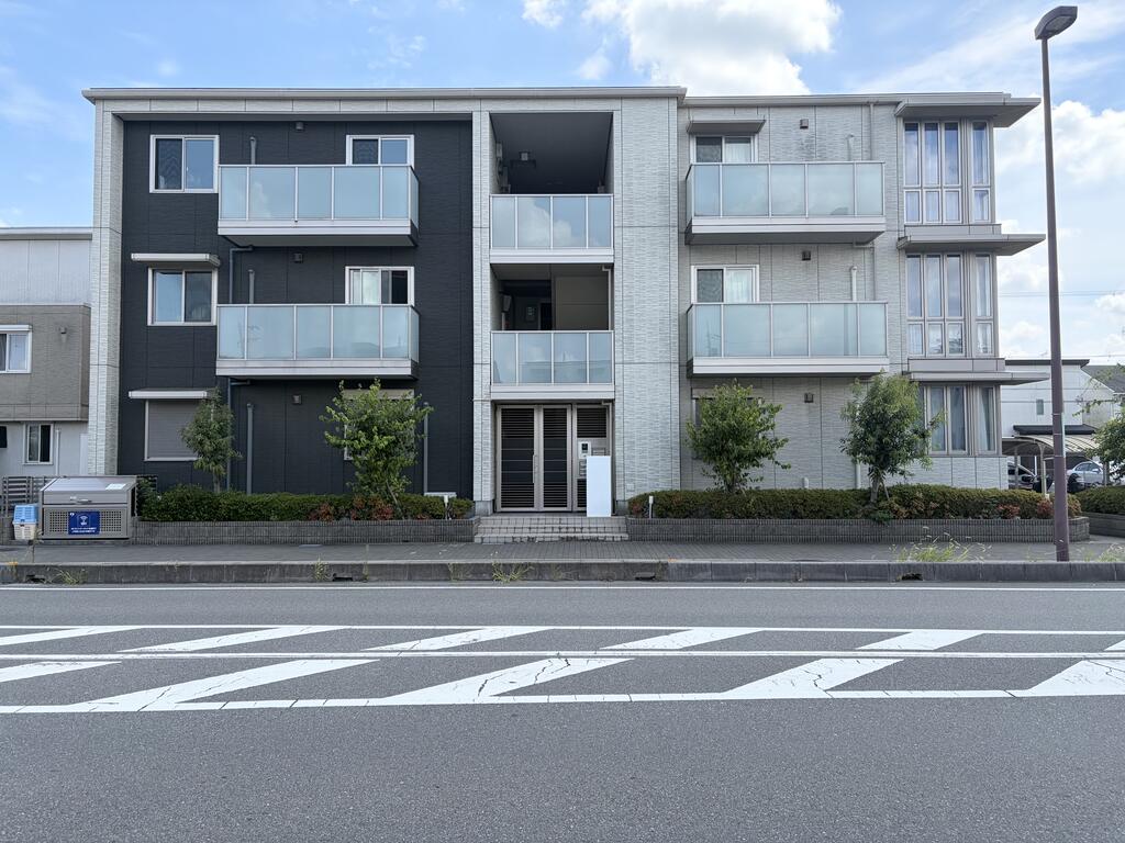 建物外観　積水ハウスのシャ－メゾン／オ－トロック