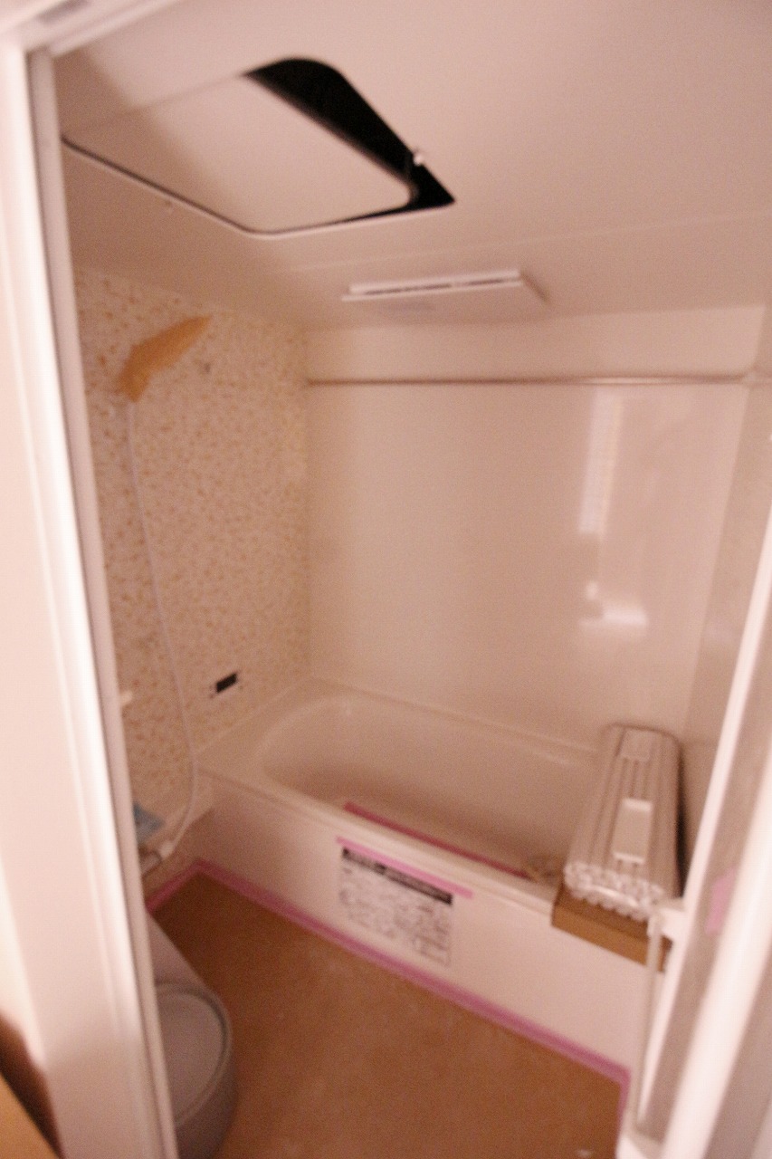 バス・シャワールーム　別の部屋の写真です