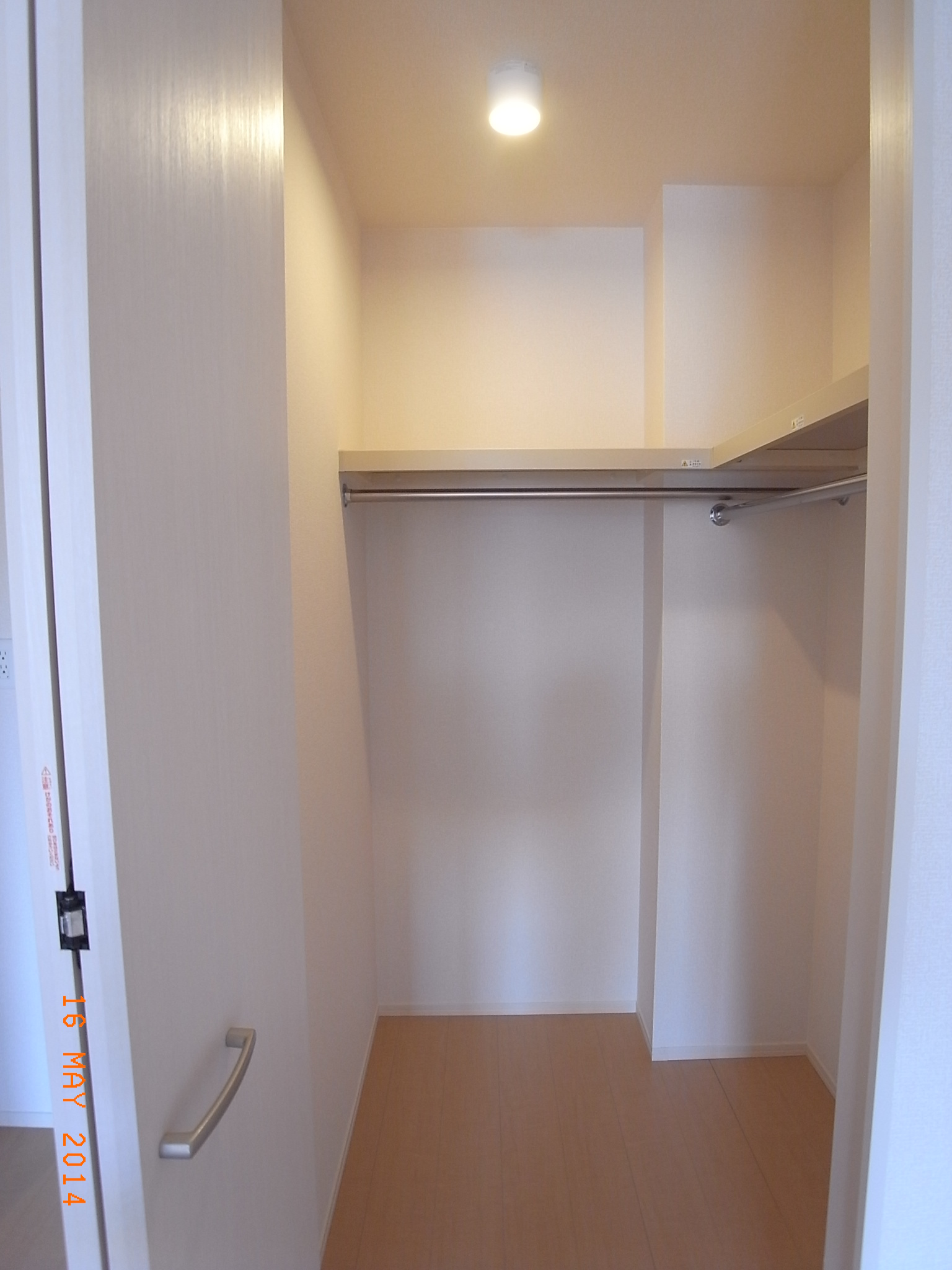 収納　ウォークインクローゼット