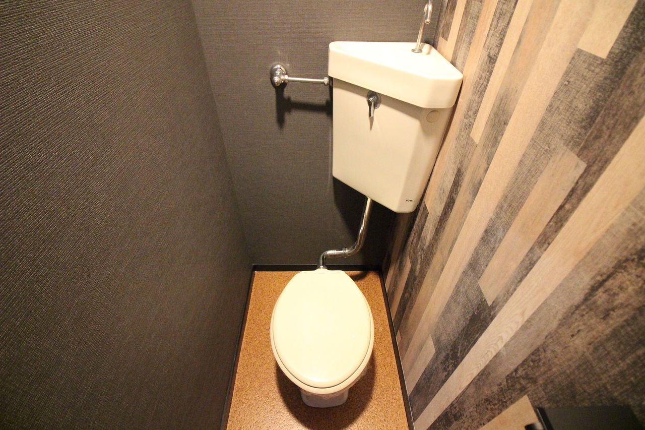 トイレ　トイレ