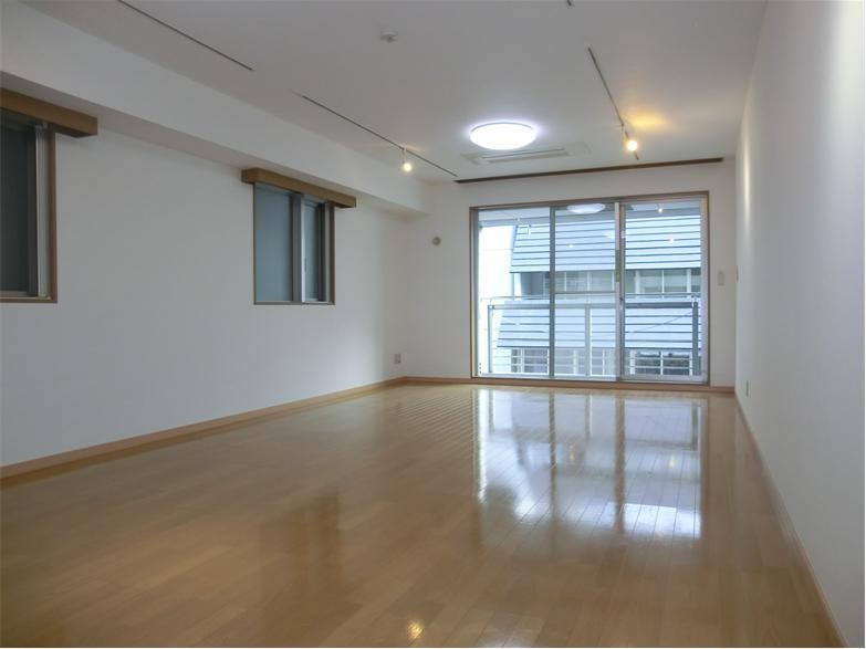 居室・リビング　洋室18帖