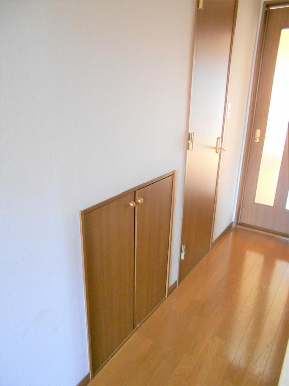その他　階段下収納