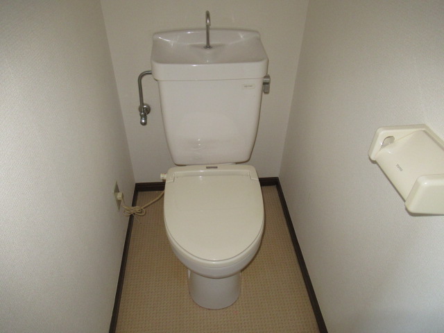 トイレ　シャワートイレを設置します！