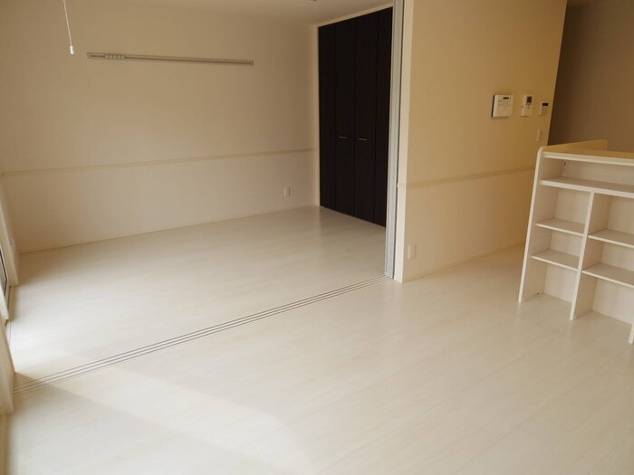 居室・リビング　1F