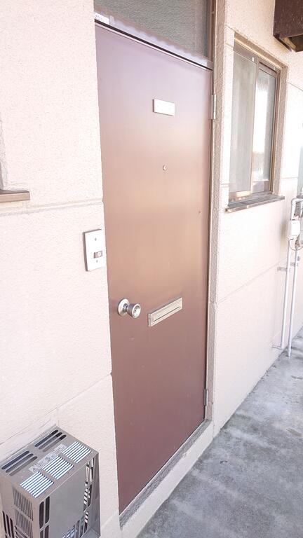 小野マンションの玄関写真
