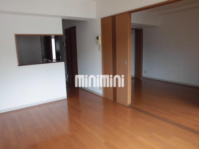 その他部屋・スペース　開放的なリビングです