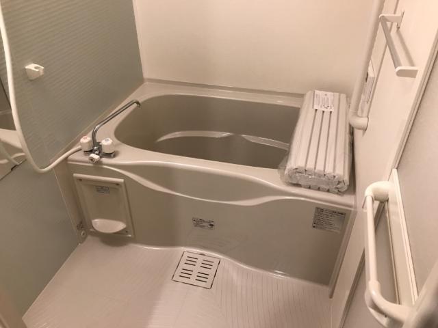 バス・シャワールーム　バス