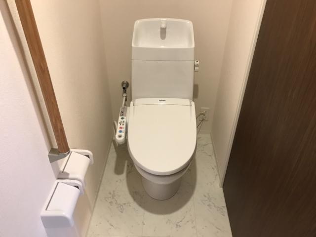 トイレ　トイレ