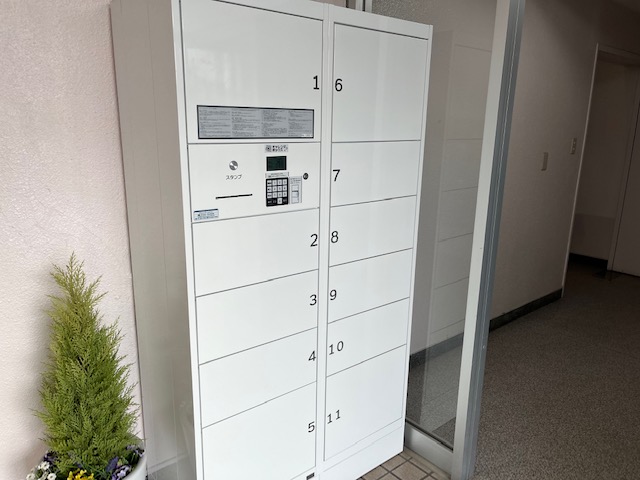 エントランス　宅配ボックス