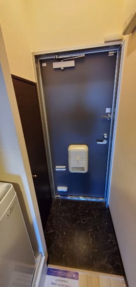 玄関　※別部屋の写真です